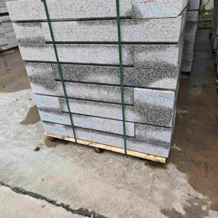 湖北芙蓉白路牙石，马路牙子