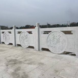 湖北芝麻白河道栏杆 石材栏杆