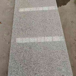 湖北芝麻白光面毛板