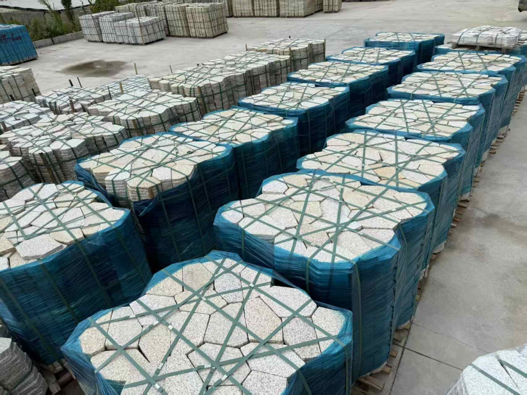 湖北黄金麻冰裂纹 碎拼