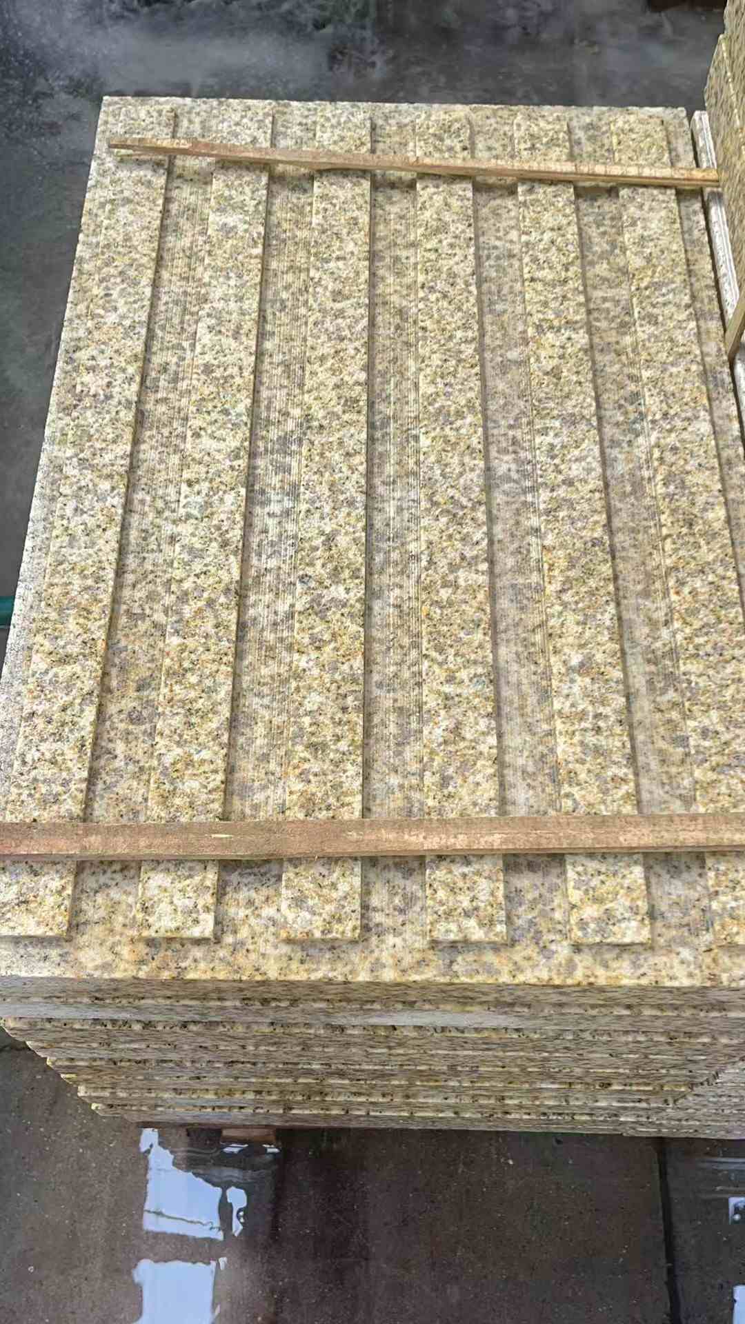 湖北黄金麻盲道 石材盲道