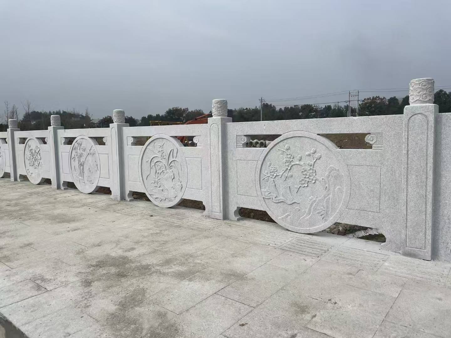 湖北芝麻白河道栏杆 石材栏杆